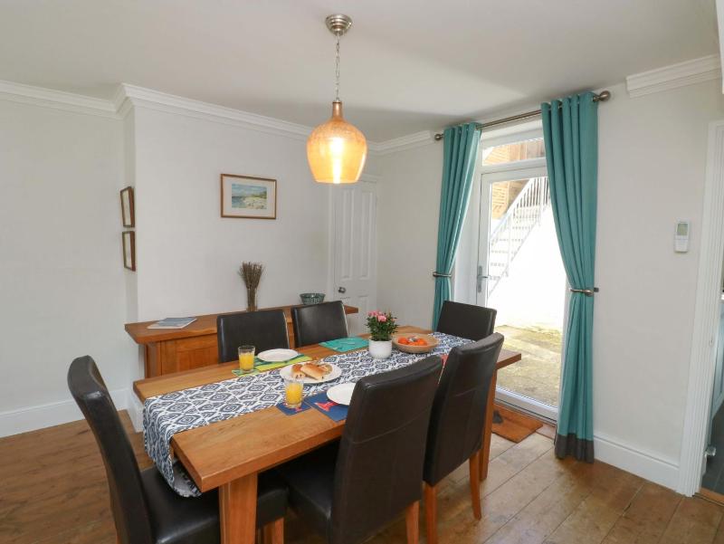43 Sandquay Road - image 5