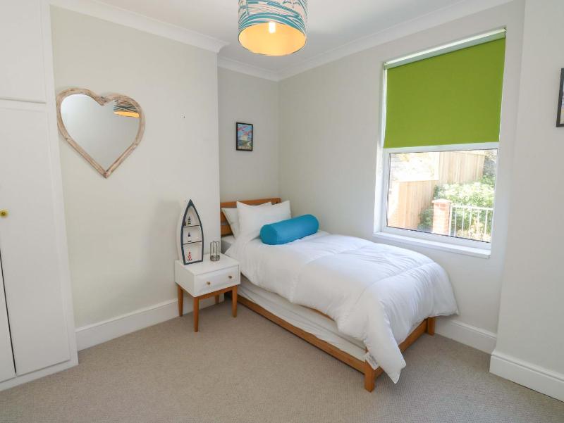 43 Sandquay Road - image 15