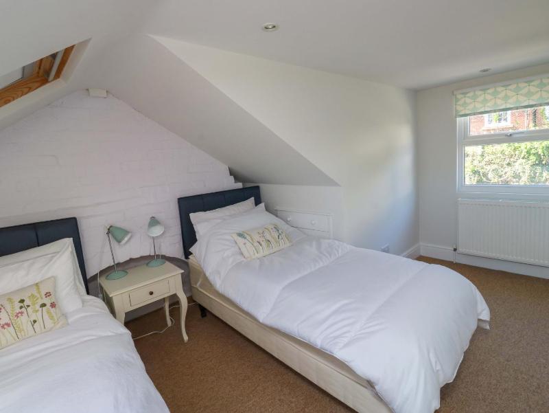 43 Sandquay Road - image 7