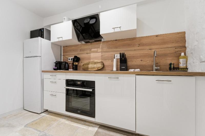 Robins Nest – Cocon au cœur du Vieil Antibes - image 12