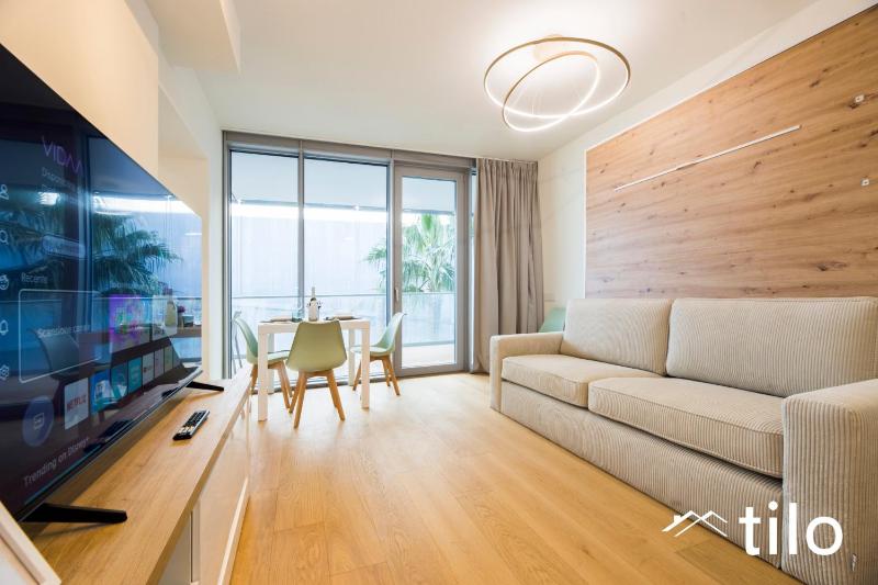 Waterfront Lux| Studio|A/C|Parking|GYM|Wifi By Tilo - image 14