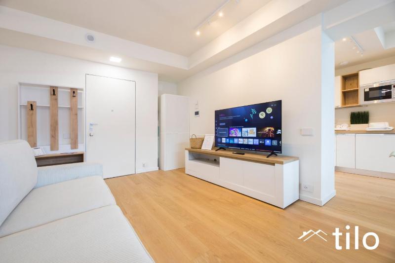 Waterfront Lux| Studio|A/C|Parking|GYM|Wifi By Tilo - image 21