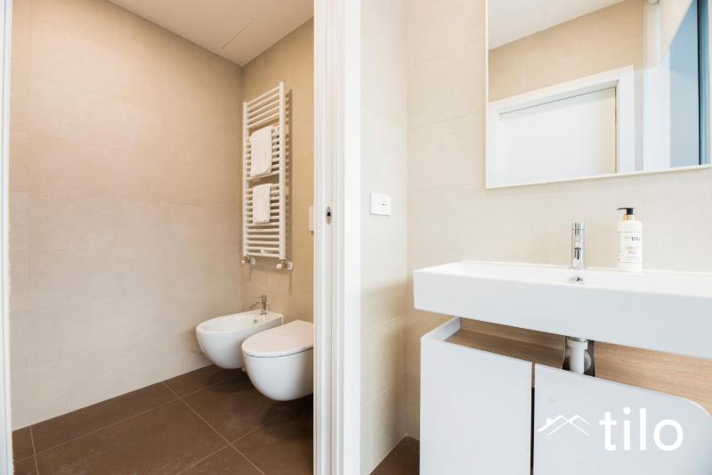 Waterfront Lux| Studio|A/C|Parking|GYM|Wifi By Tilo - image 33