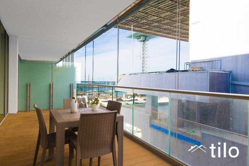 Waterfront Lux| Studio|A/C|Parking|GYM|Wifi By Tilo - image 20