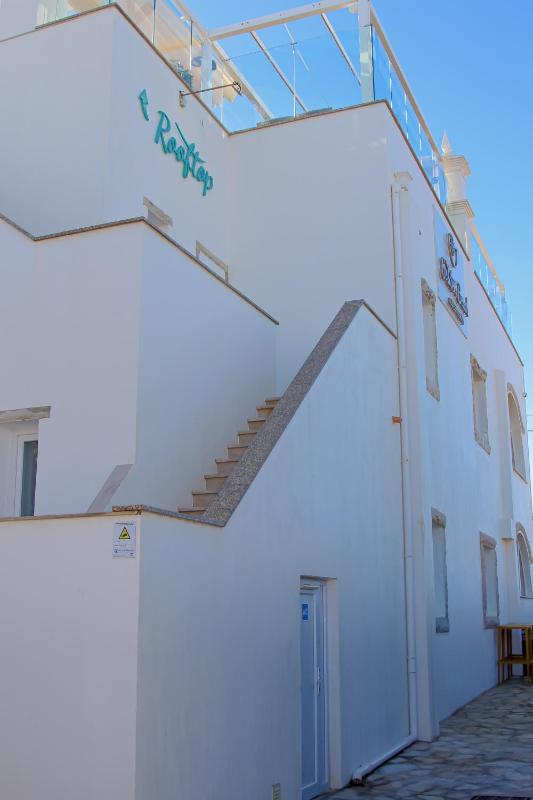 Golden Beach Guest House & Rooftop Bar - image 17