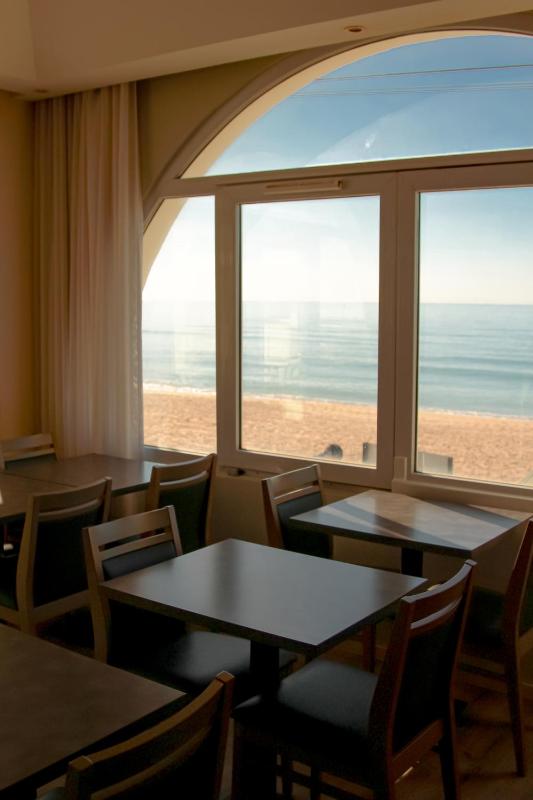 Golden Beach Guest House & Rooftop Bar - image 24