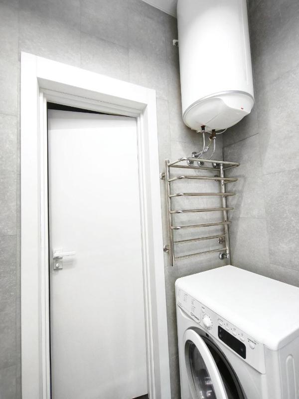 Smart Plaza Modern Apartment - Світла квартира з вражаючим видом - Метро КПІ 3 хв - image 12