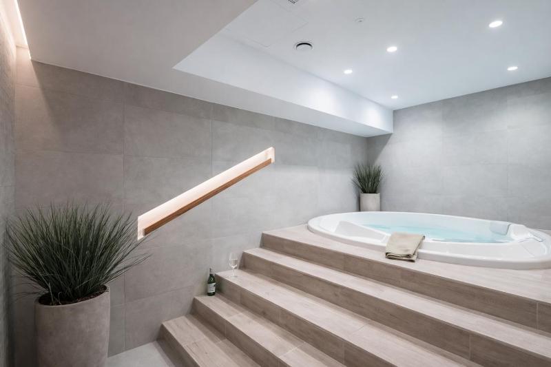 Nice Studio by the River Walonska 15 SPA - GYM - SAUNA - JACUZZI - image 9