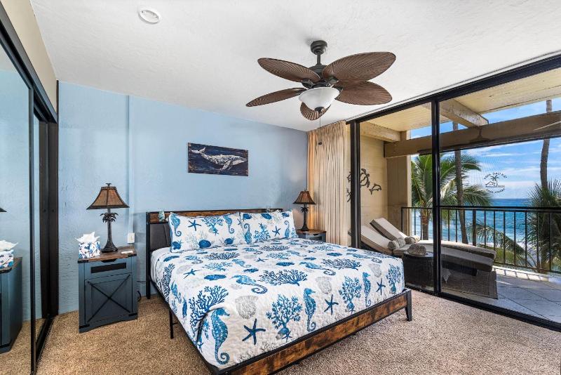 Kona Bali Kai 307 Oceanfront with Panoramic Views! - image 11