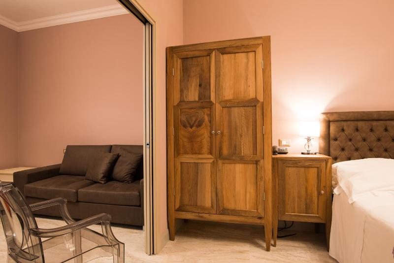 Suite with Spa Access image 4