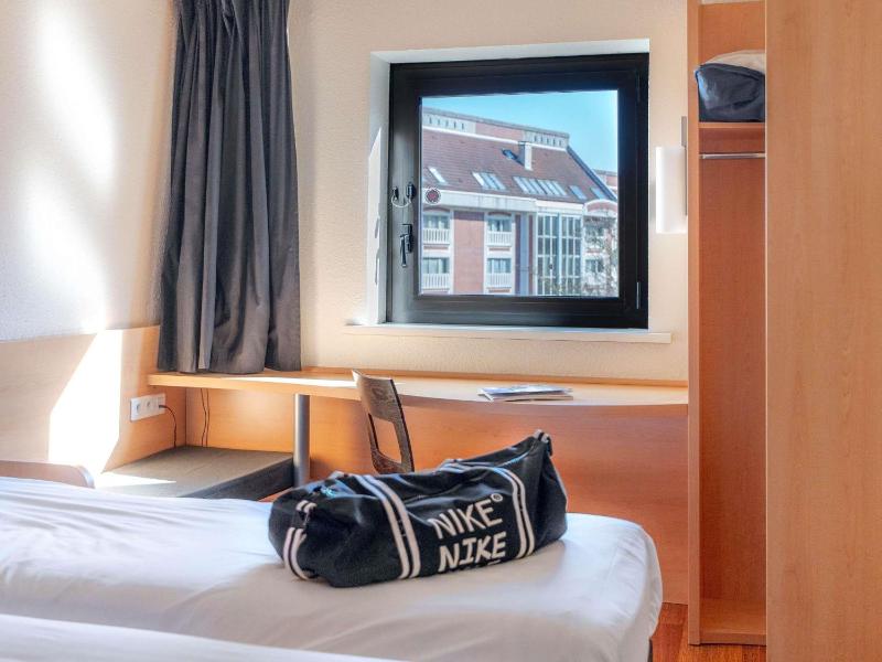 ibis Lille Centre Gares - image 17