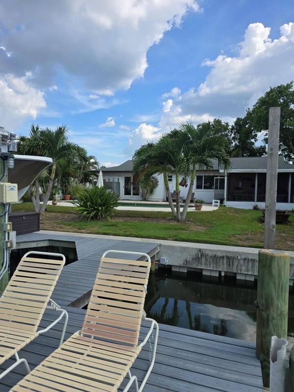Pool-Waterfront-Pet Friendly - image 14