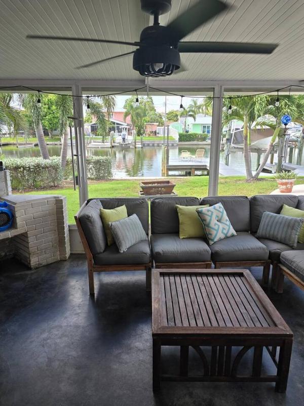 Pool-Waterfront-Pet Friendly - image 6