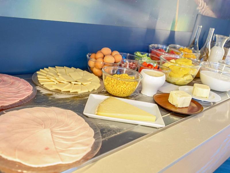 ibis Styles Toulon Centre Port - image 31