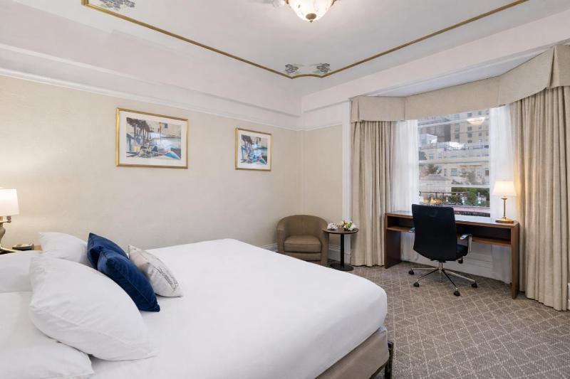 Cornell Hotel - image 7