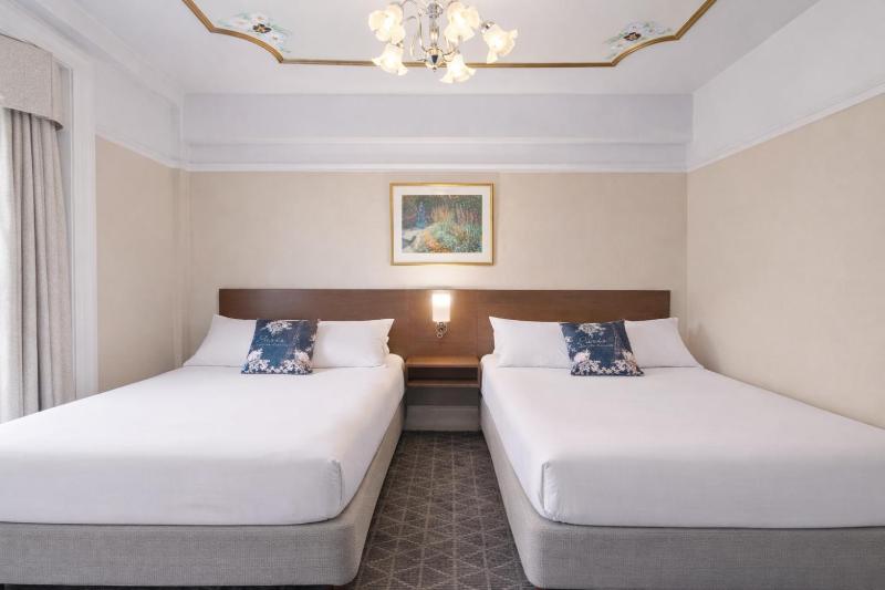 Cornell Hotel - image 11