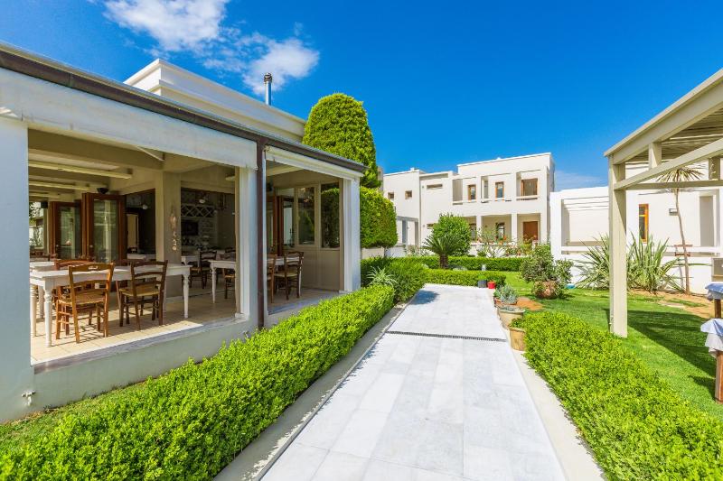 Superior Apartment with Balcony and Garden View image 3