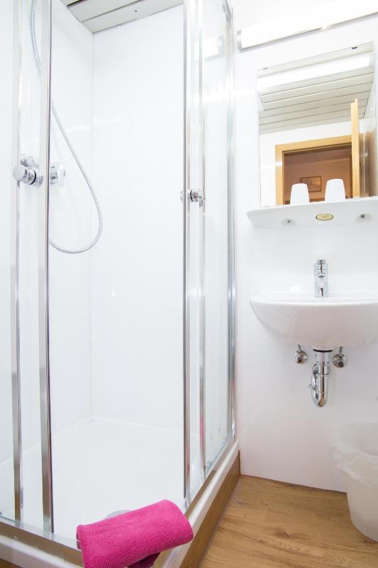 Single Room image 2