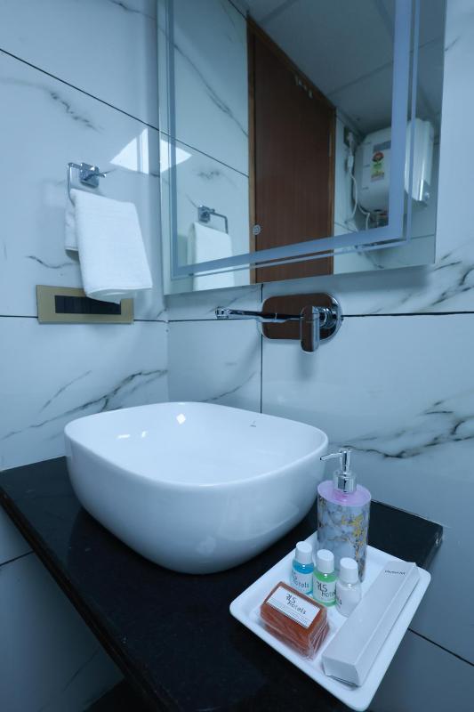 RLS Hotels Greater Noida Near Expo Centre & Mart - image 21
