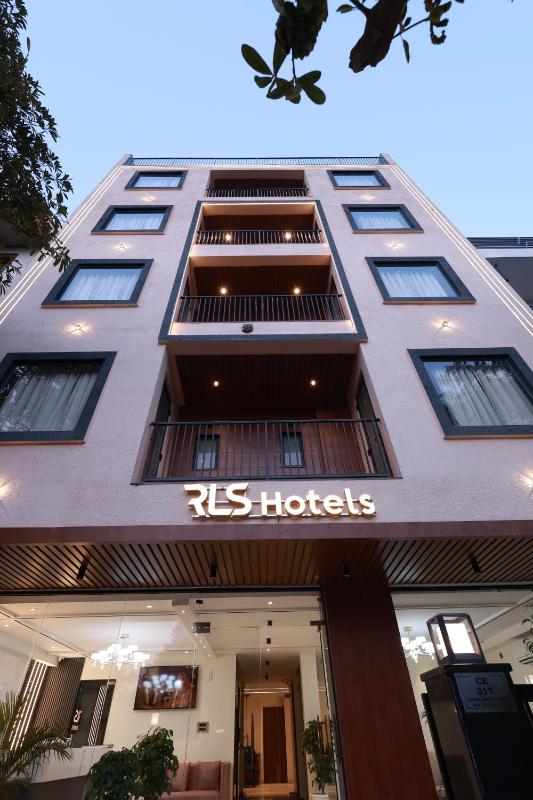 RLS Hotels Greater Noida Near Expo Centre & Mart - image 9