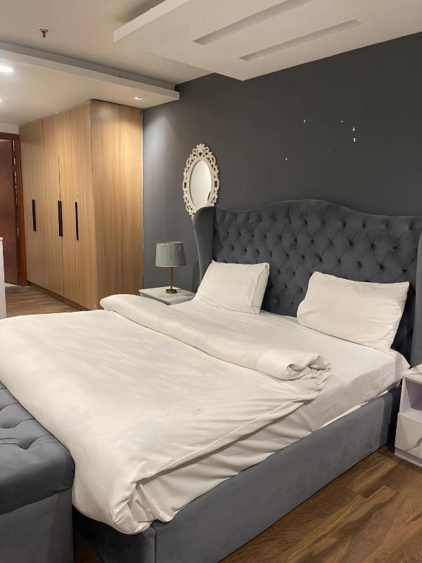 Gold Crest Prestige Luxurious Signature Executive Serviced Apartments DHA Lahore - image 15