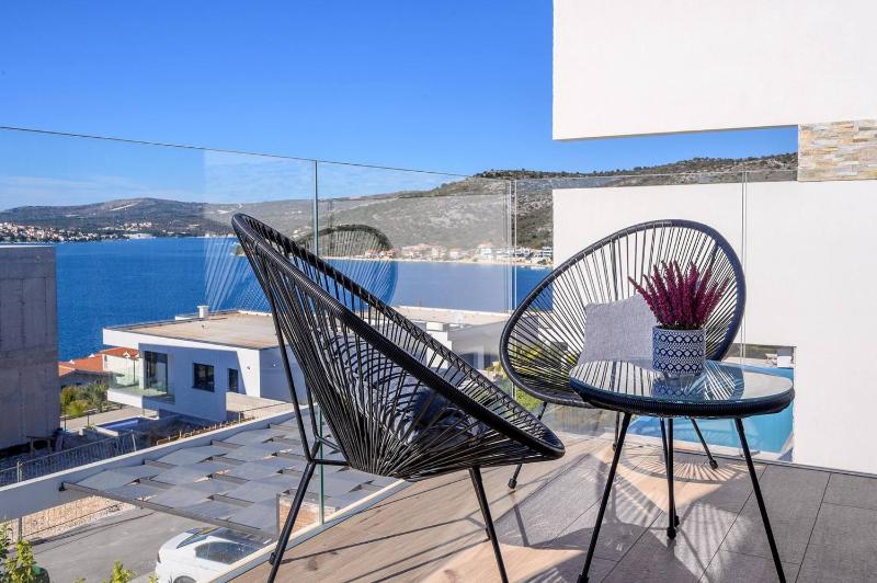Luxury Villa Seven Seas with infinity heated pool by the sea in Ražanj - image 29