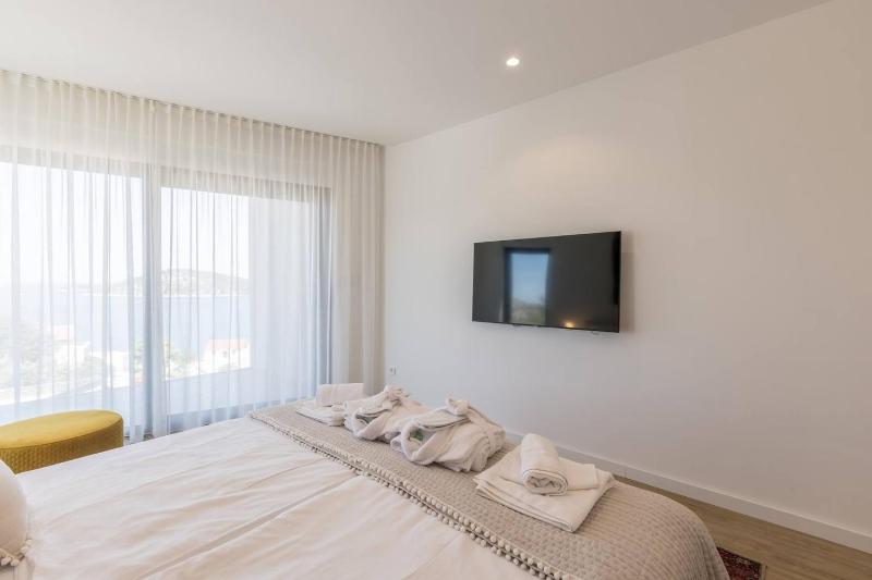 Luxury Villa Seven Seas with infinity heated pool by the sea in Ražanj - image 43