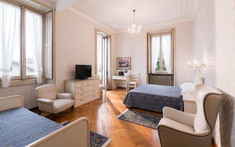 Superior Triple Room image 1