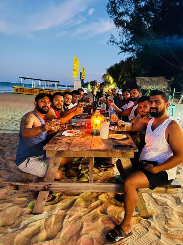 Happy Beach hotel nilaveli - image 8