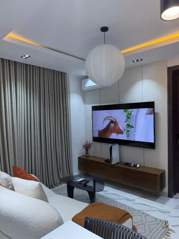 Mex cozy 1 bed at Lekki phase1 - image 13