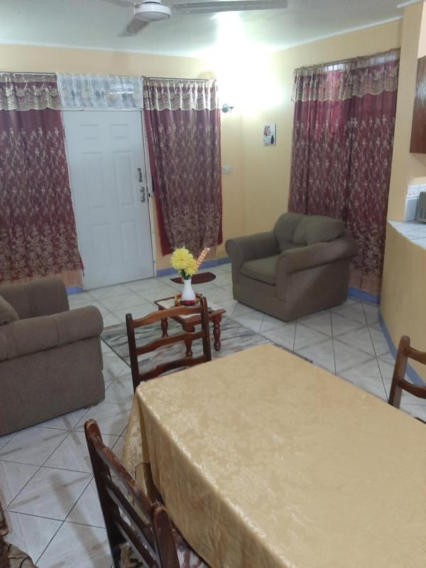 Miramar Goodwill Apartment - image 9