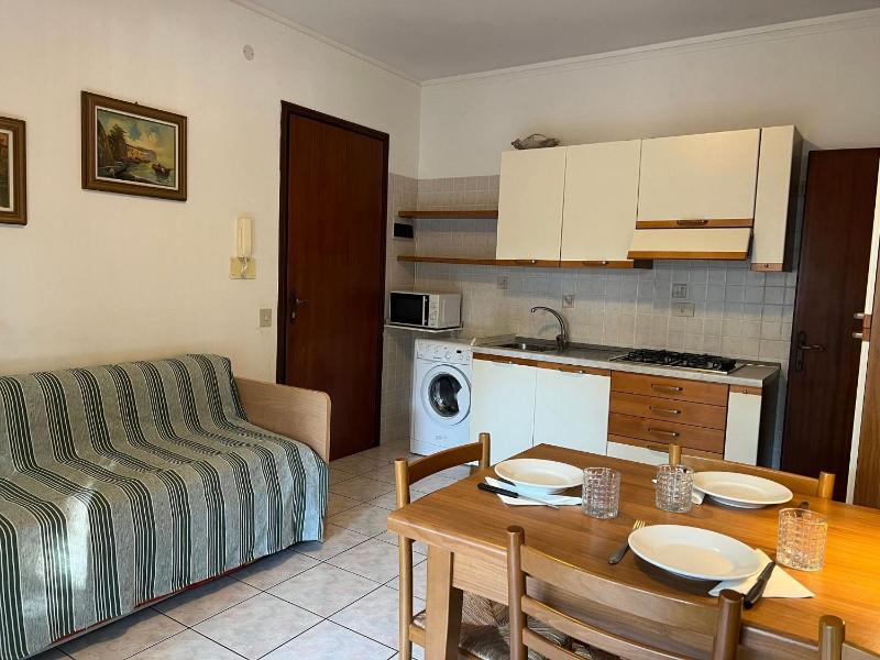 Lignano Pineta flat with balcony - image 1