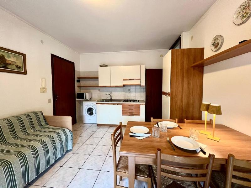 Lignano Pineta flat with balcony - image 4