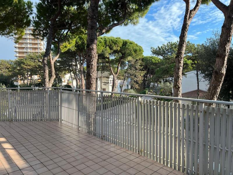 Lignano Pineta flat with balcony - image 13