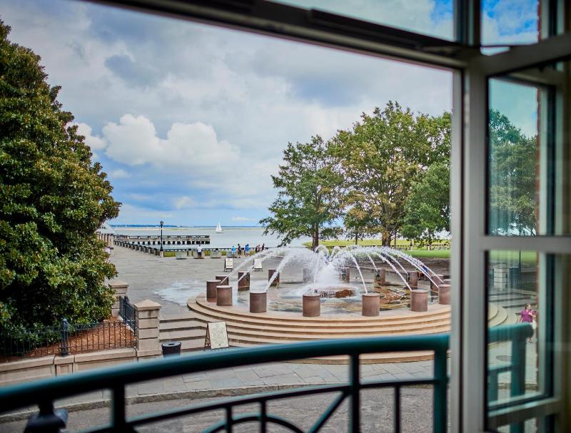 Harbourview Inn - image 31