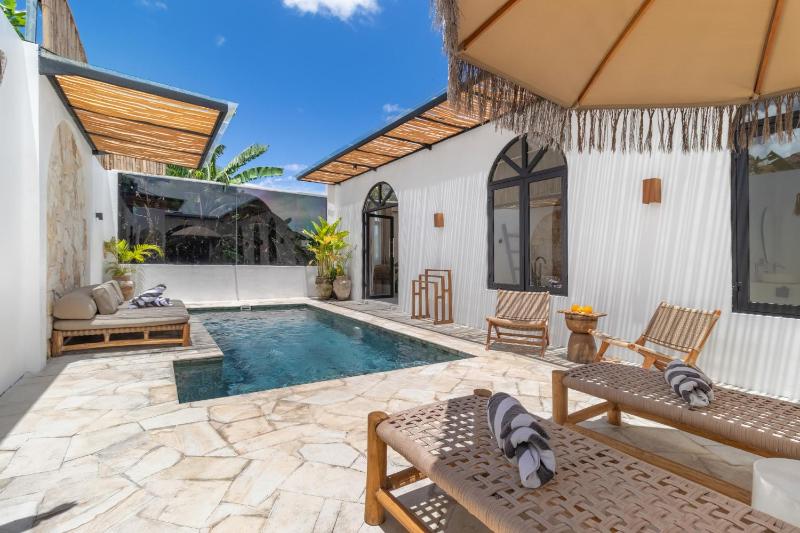 Spacious 2BR Pool Villa in Relaxed Canggu - image 29
