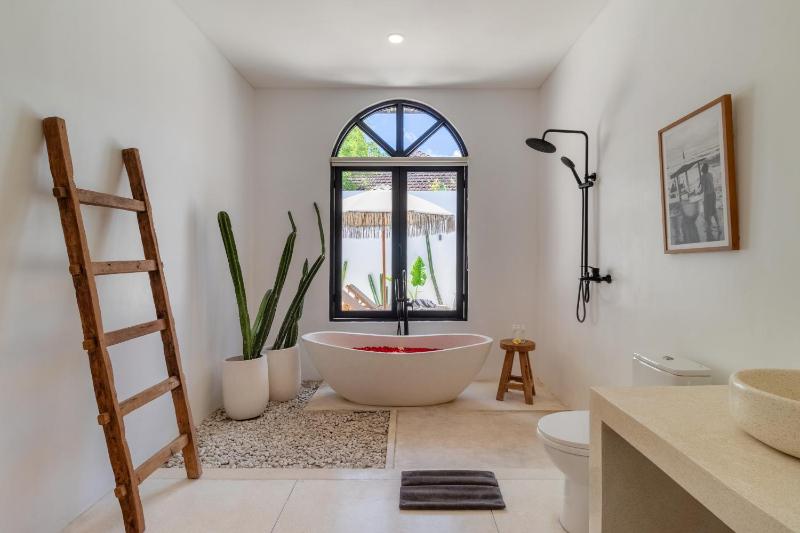 Spacious 2BR Pool Villa in Relaxed Canggu - image 30
