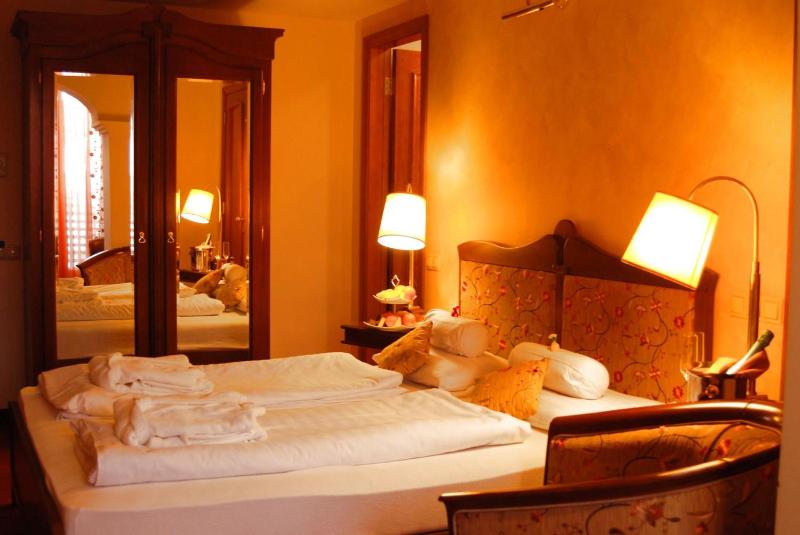 Superior Suite image 3