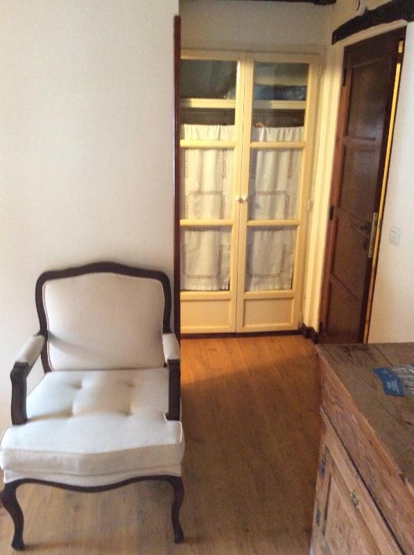 Deluxe Double Room image 3