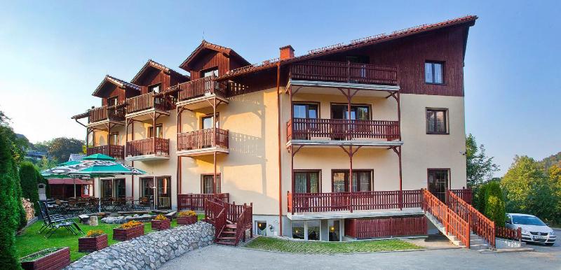 Pensjonat Śnieżka SPA - image 15