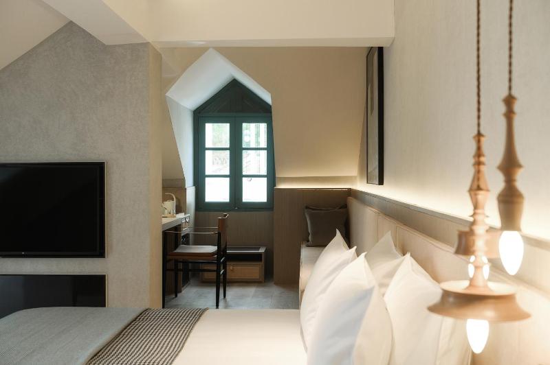 Jimoo Garden Courtyard Hotel - image 30