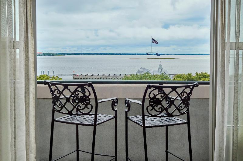 Harbourview Inn - image 46