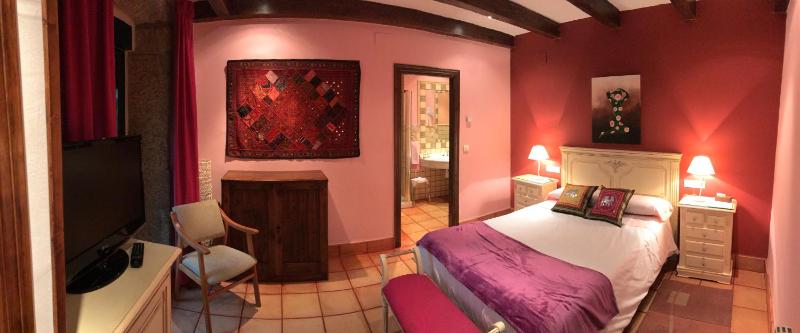 Double Room image 1
