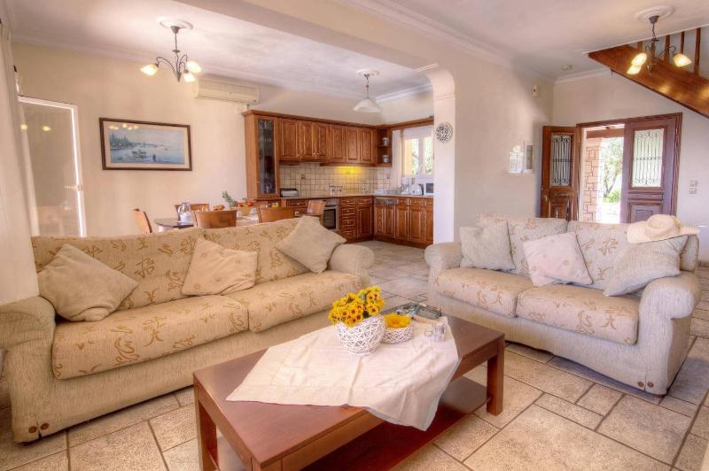 Villa Serpa by Villa Plus - image 7
