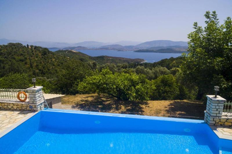 Villa Serpa by Villa Plus - image 26