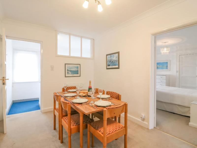 Weymouth Bay Apartment C - image 34