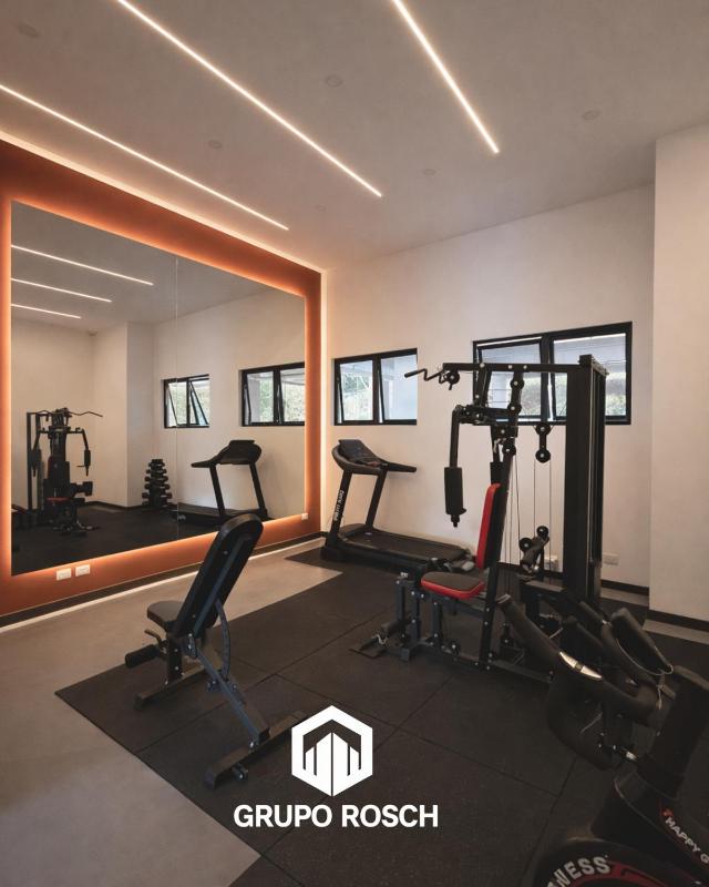 Modern Apartment with Pool & Gym Zona 15 - image 16