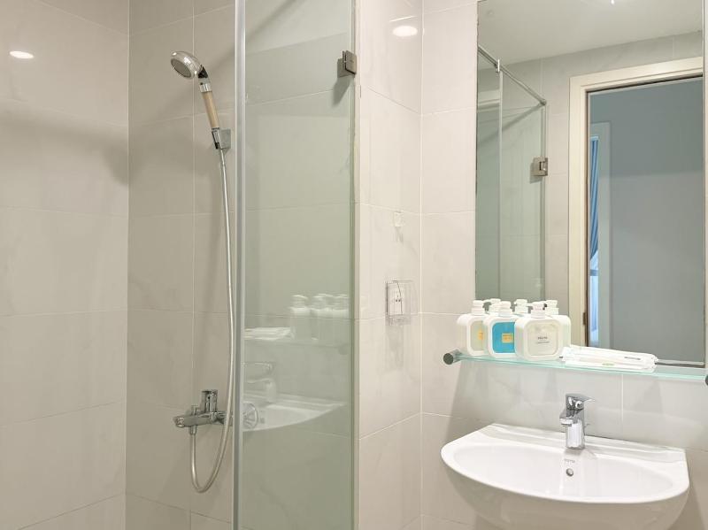 Comfortable 2 Bedroom Apartment - Heart of An Phú - image 15