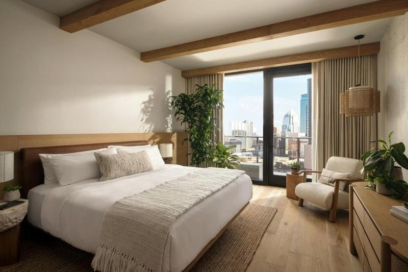 1 Hotel Austin - image 3