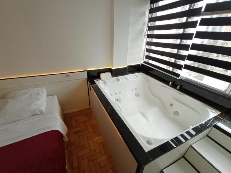 Real Apartments 387 - Leblon 3 suítes e hidromassagem em área VIP - image 11